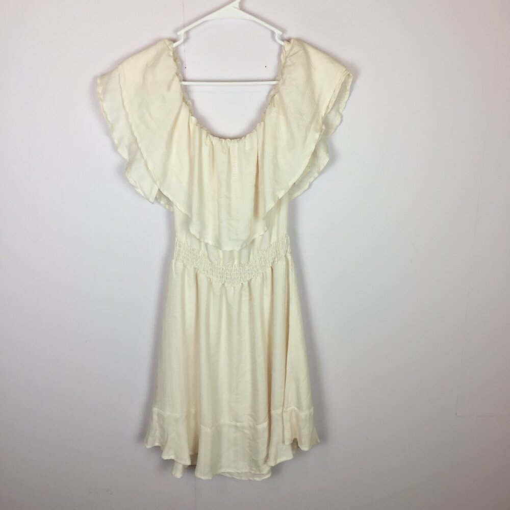 ASTR The Label Revolve Chloe Dress XS Womans Cream Off The Shoulder Smock Waist